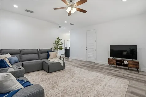 3208 Deleuil Avenue Tampa FL 33610