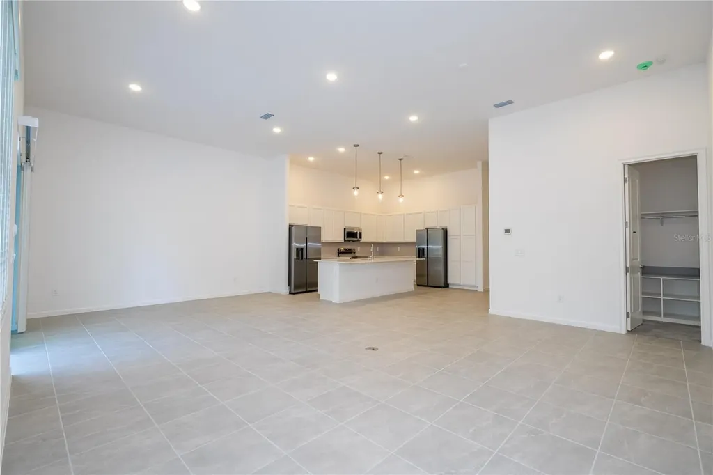 5674 High Seas Drive Orlando FL 32821