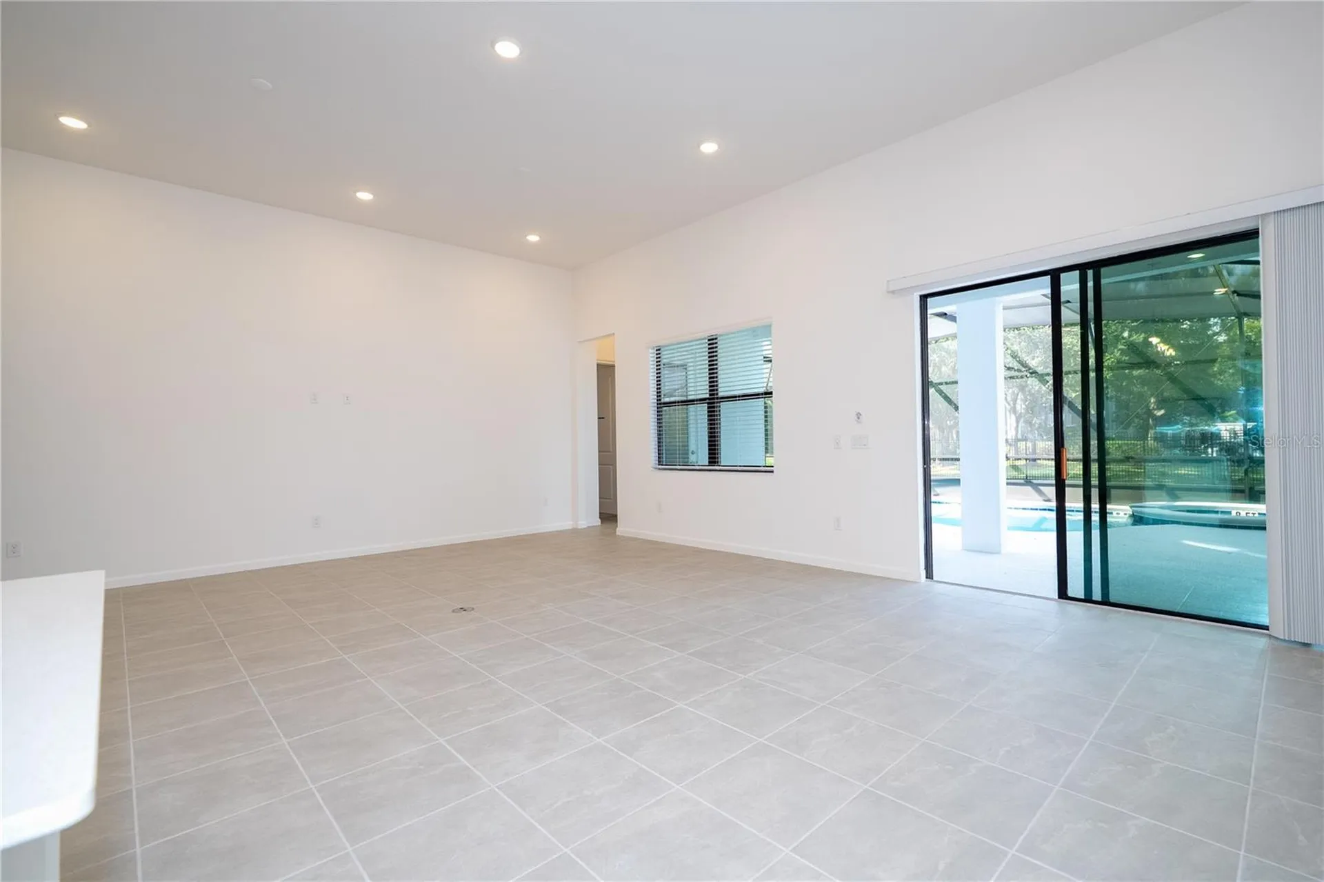 5674 High Seas Drive Orlando FL 32821