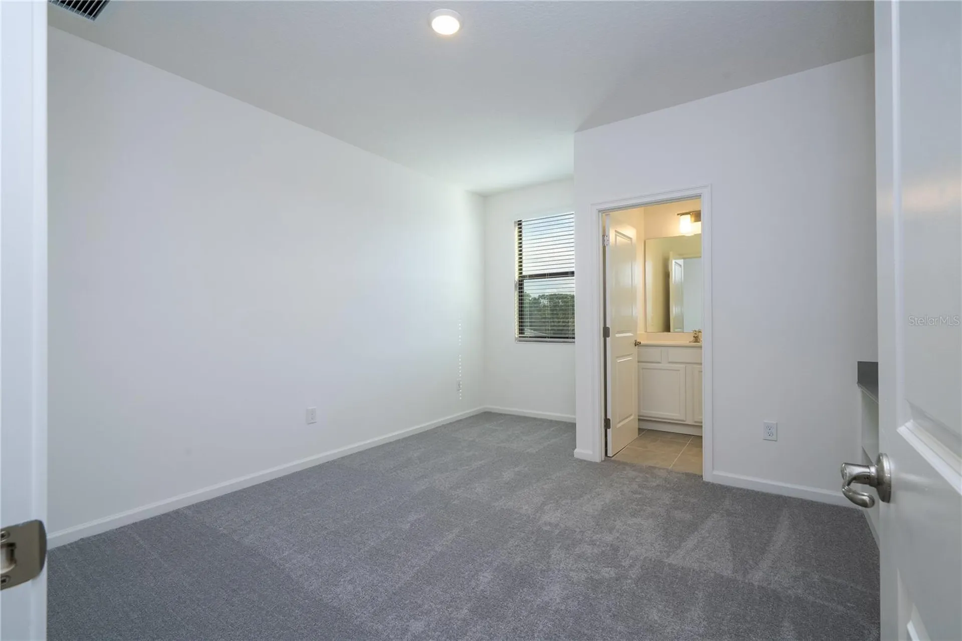 5674 High Seas Drive Orlando FL 32821