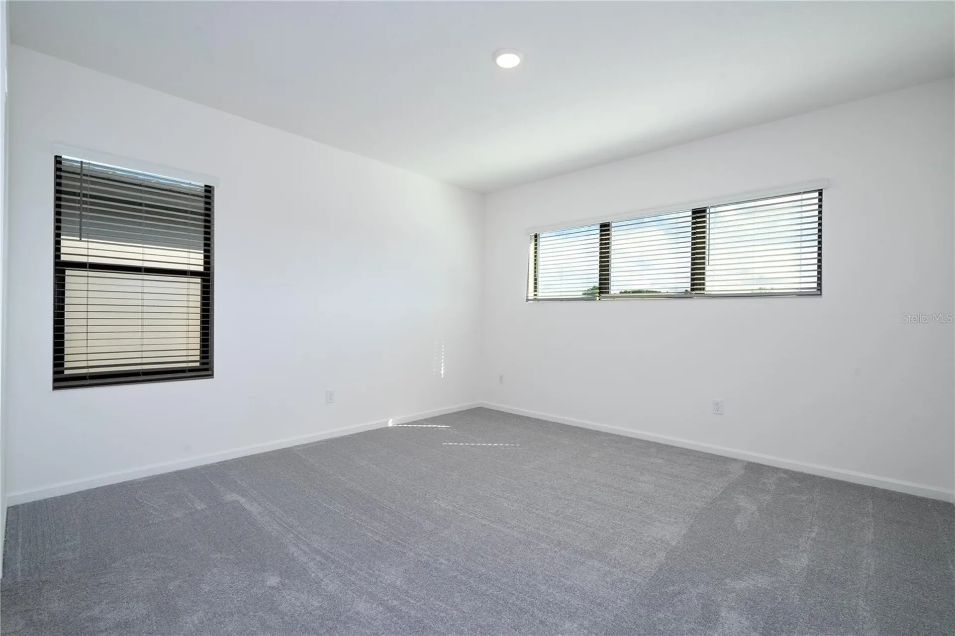 5674 High Seas Drive Orlando FL 32821