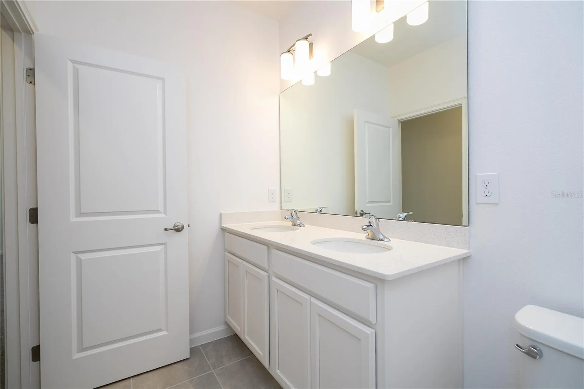 5674 High Seas Drive Orlando FL 32821