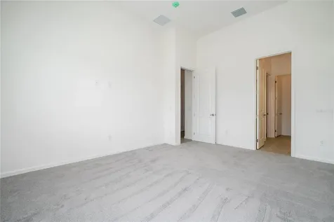 5674 High Seas Drive Orlando FL 32821