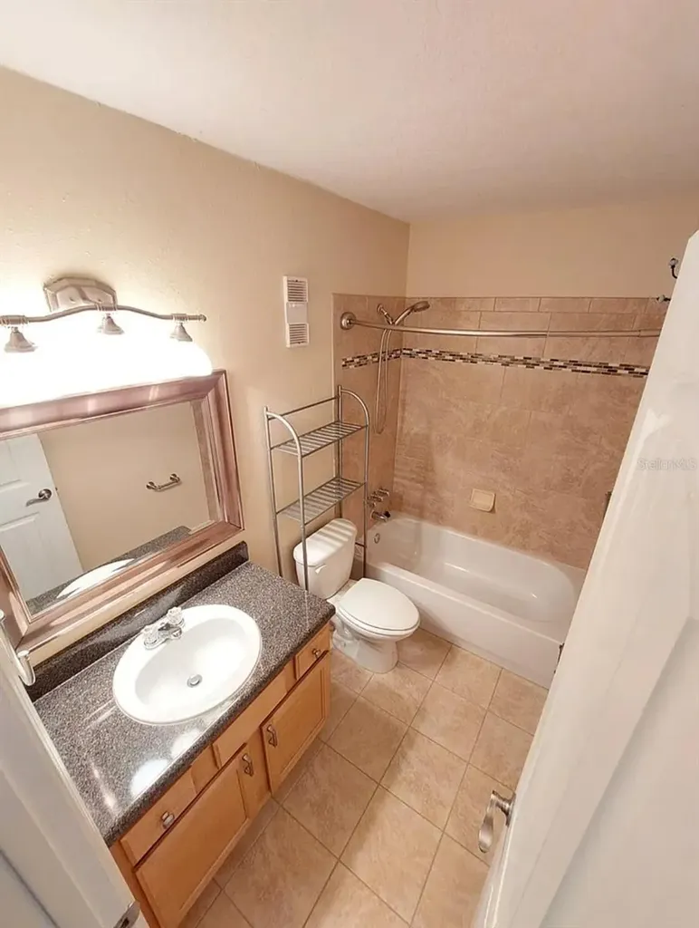 3739 Pompano Drive SE St Petersburg FL 33705