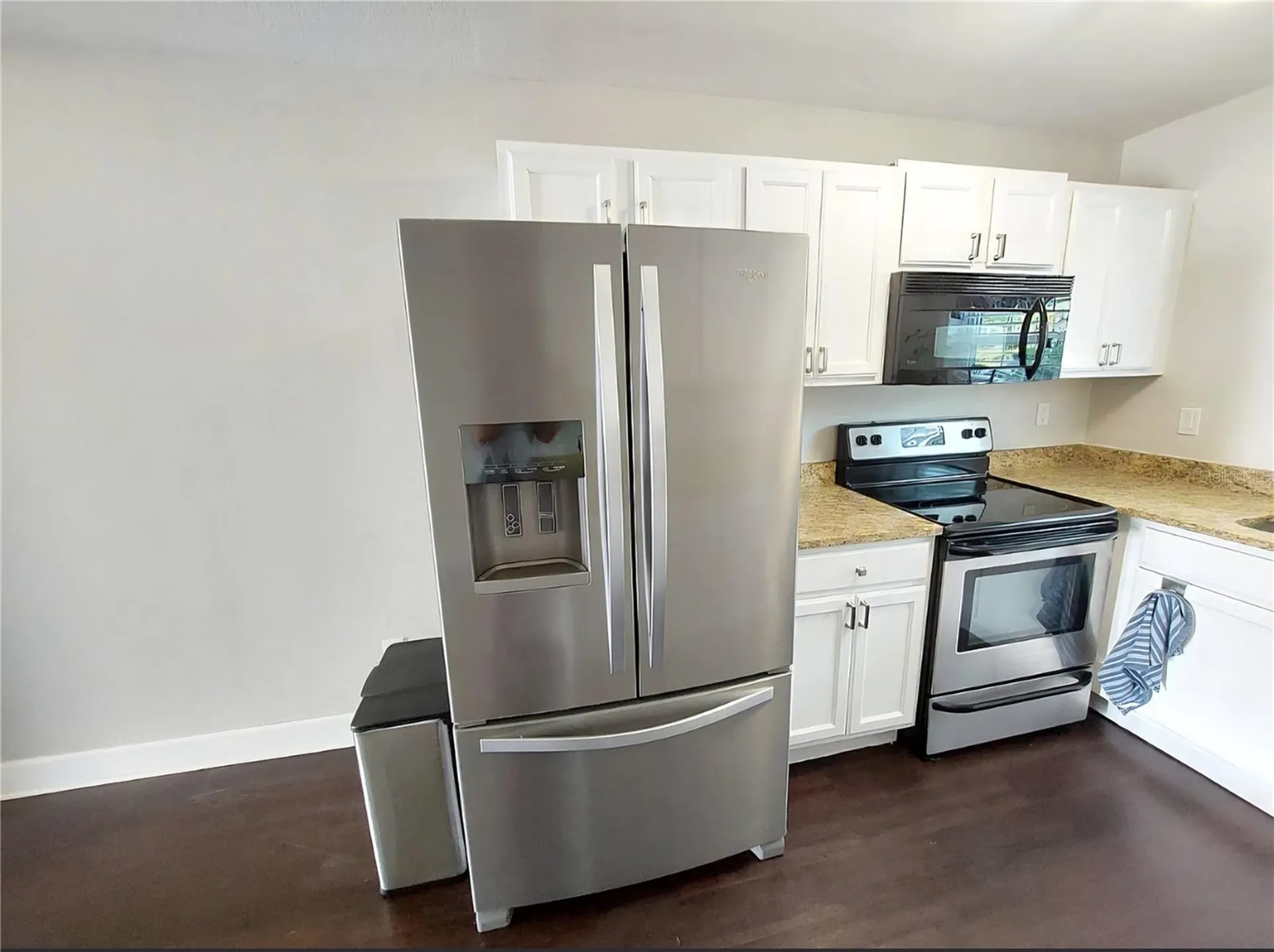 3739 Pompano Drive SE St Petersburg FL 33705