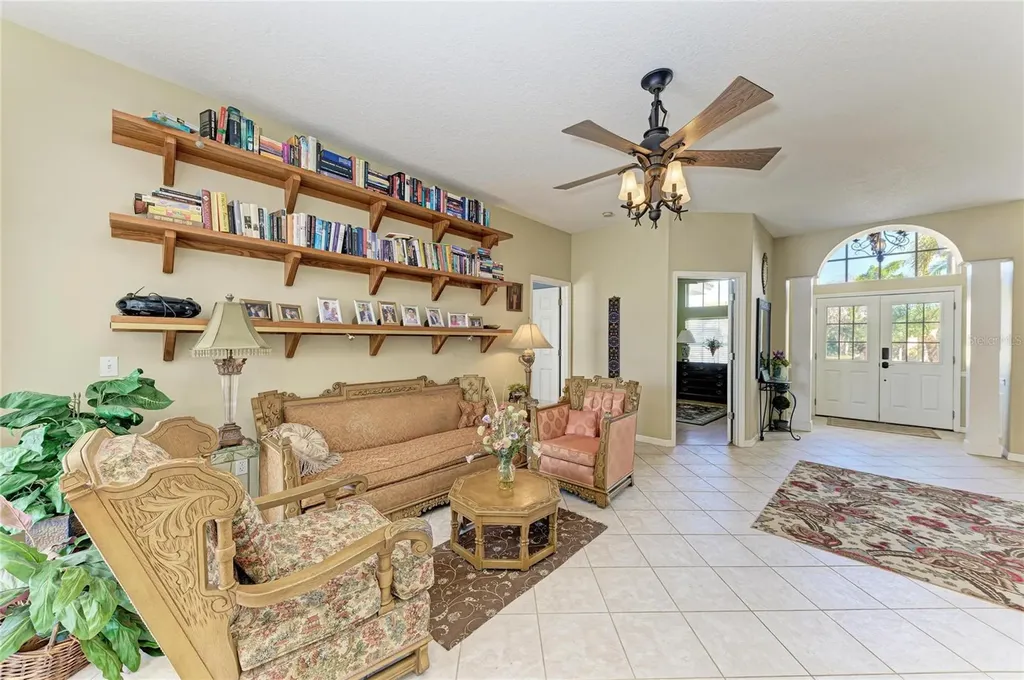 7122 42nd Court E Sarasota FL 34243