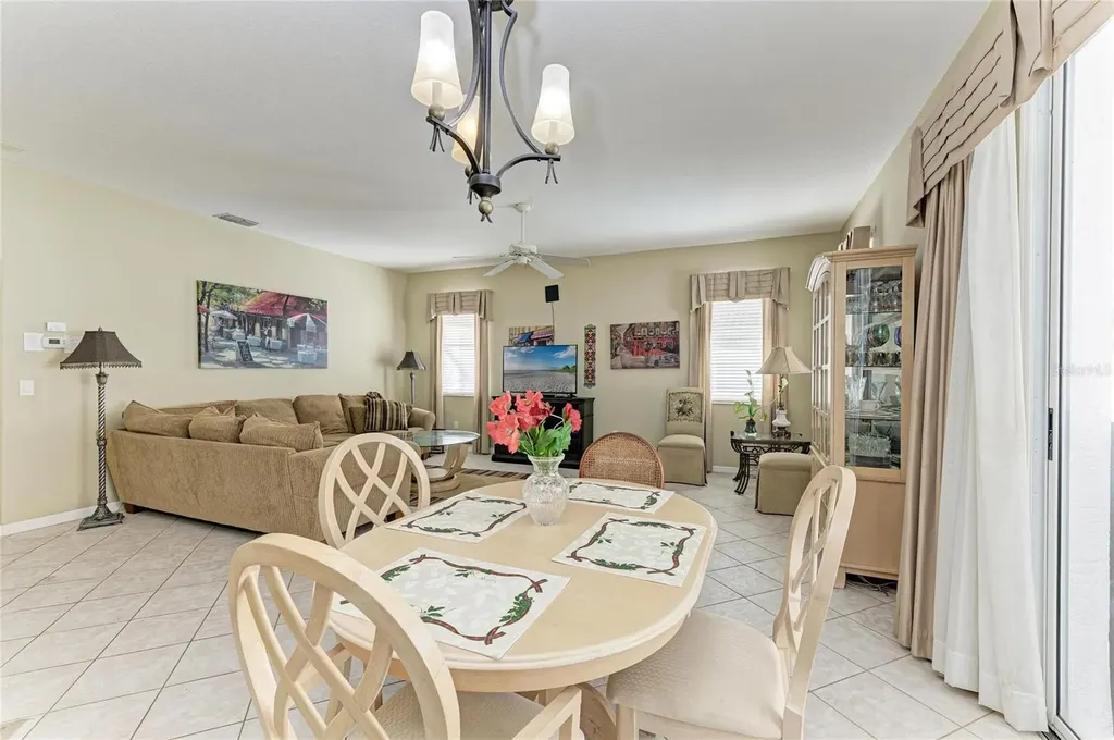 7122 42nd Court E Sarasota FL 34243