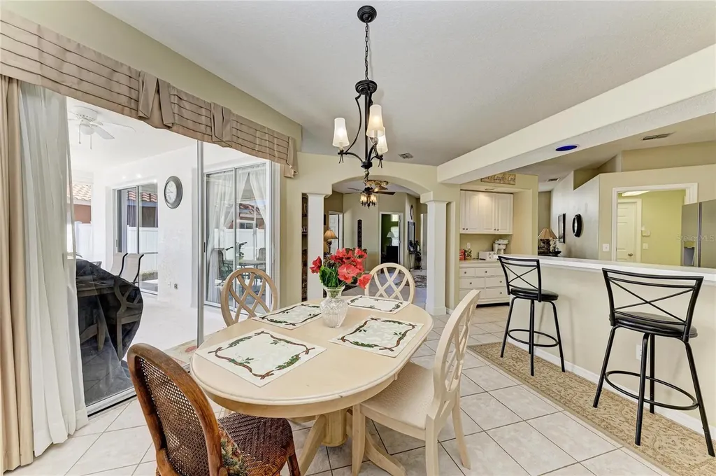 7122 42nd Court E Sarasota FL 34243