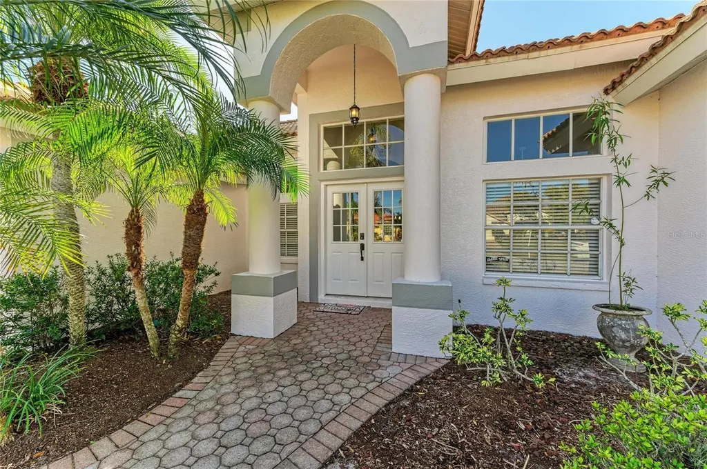 7122 42nd Court E Sarasota FL 34243
