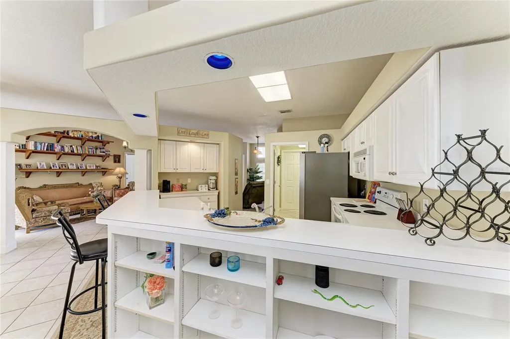 7122 42nd Court E Sarasota FL 34243