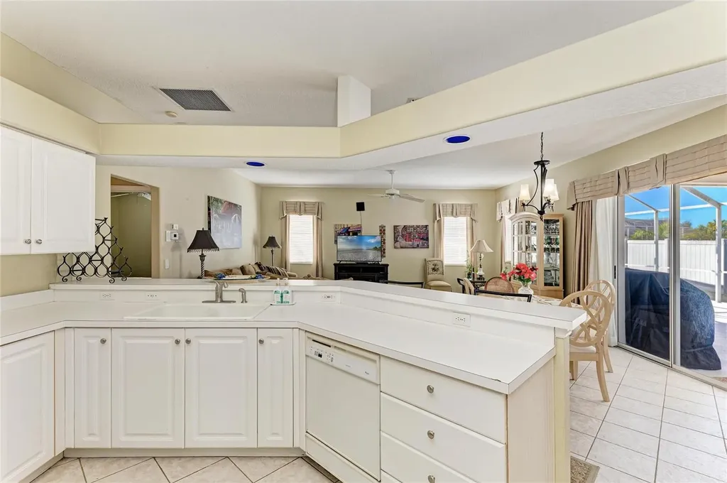 7122 42nd Court E Sarasota FL 34243
