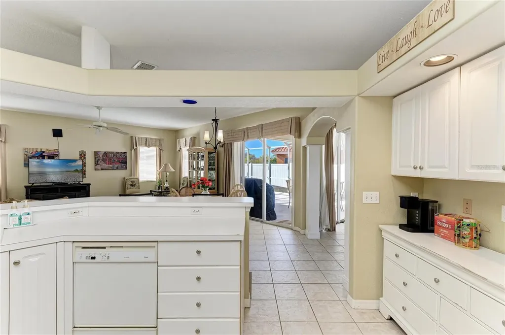 7122 42nd Court E Sarasota FL 34243