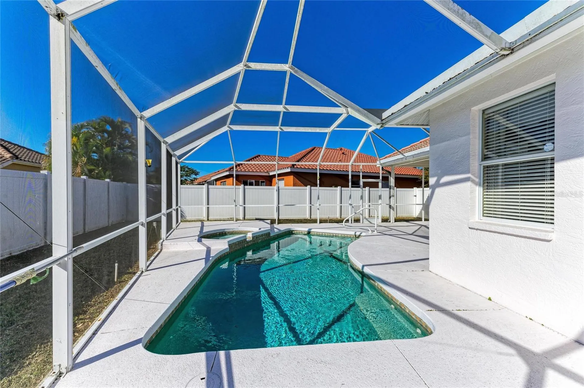 7122 42nd Court E Sarasota FL 34243