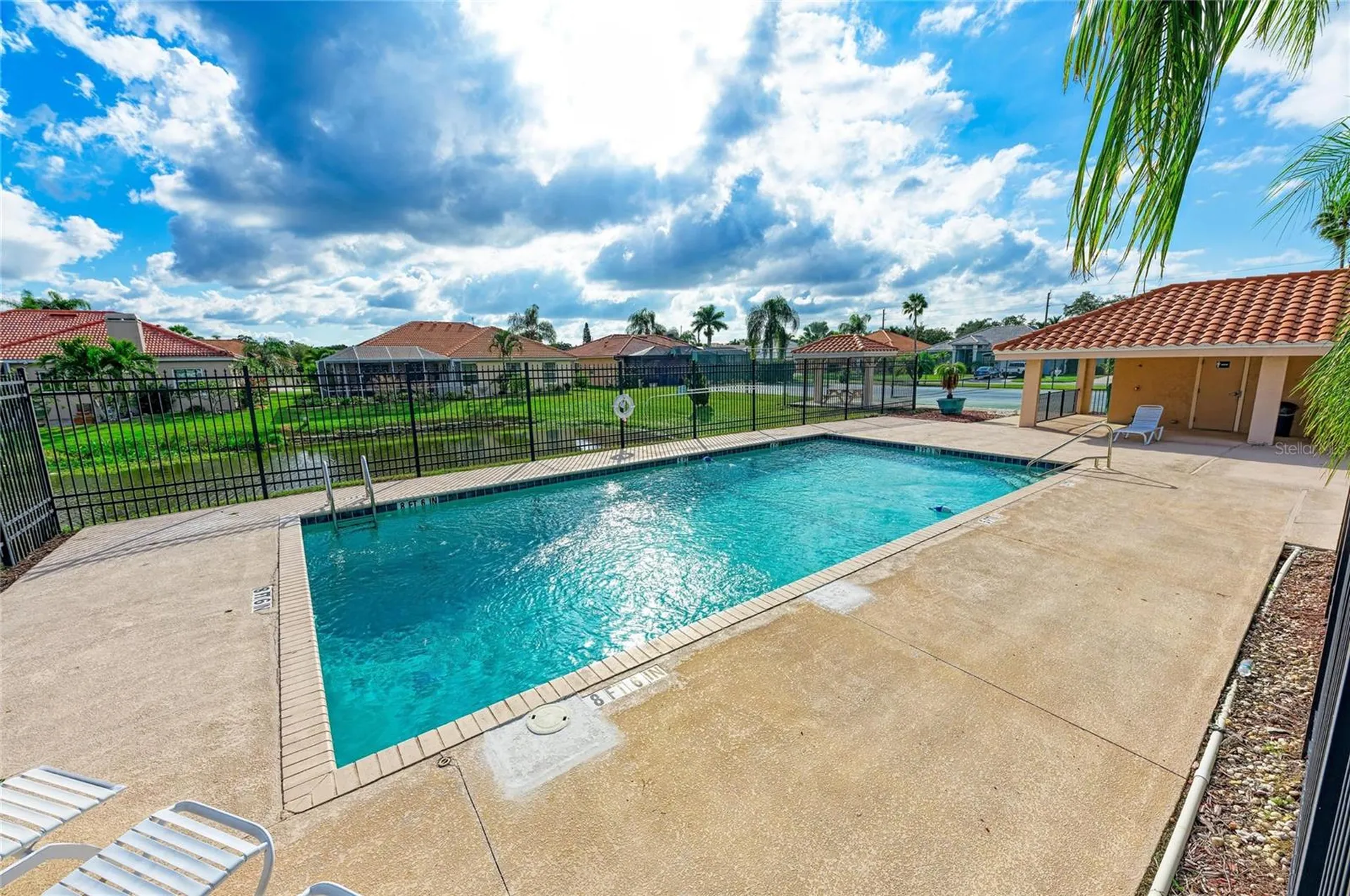 7122 42nd Court E Sarasota FL 34243