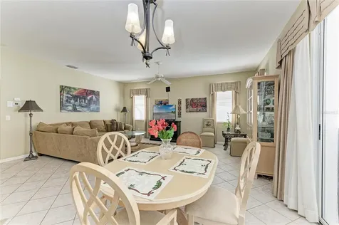 7122 42nd Court E Sarasota FL 34243