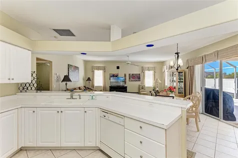 7122 42nd Court E Sarasota FL 34243