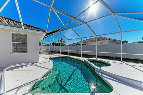 7122 42nd Court E Sarasota FL 34243