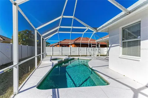 7122 42nd Court E Sarasota FL 34243
