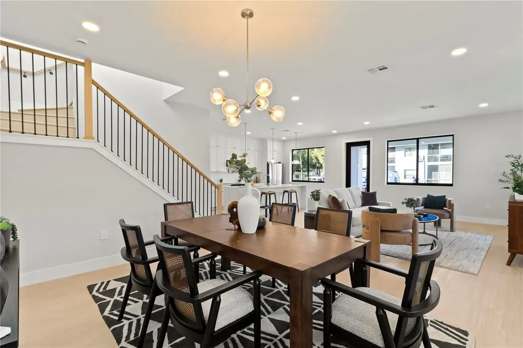 405 Calhoun Place Orlando FL 32801