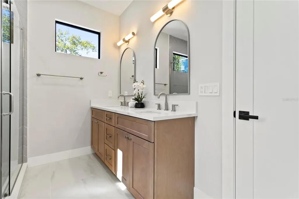 405 Calhoun Place Orlando FL 32801
