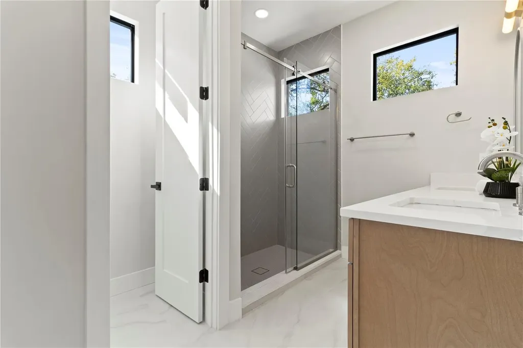 405 Calhoun Place Orlando FL 32801