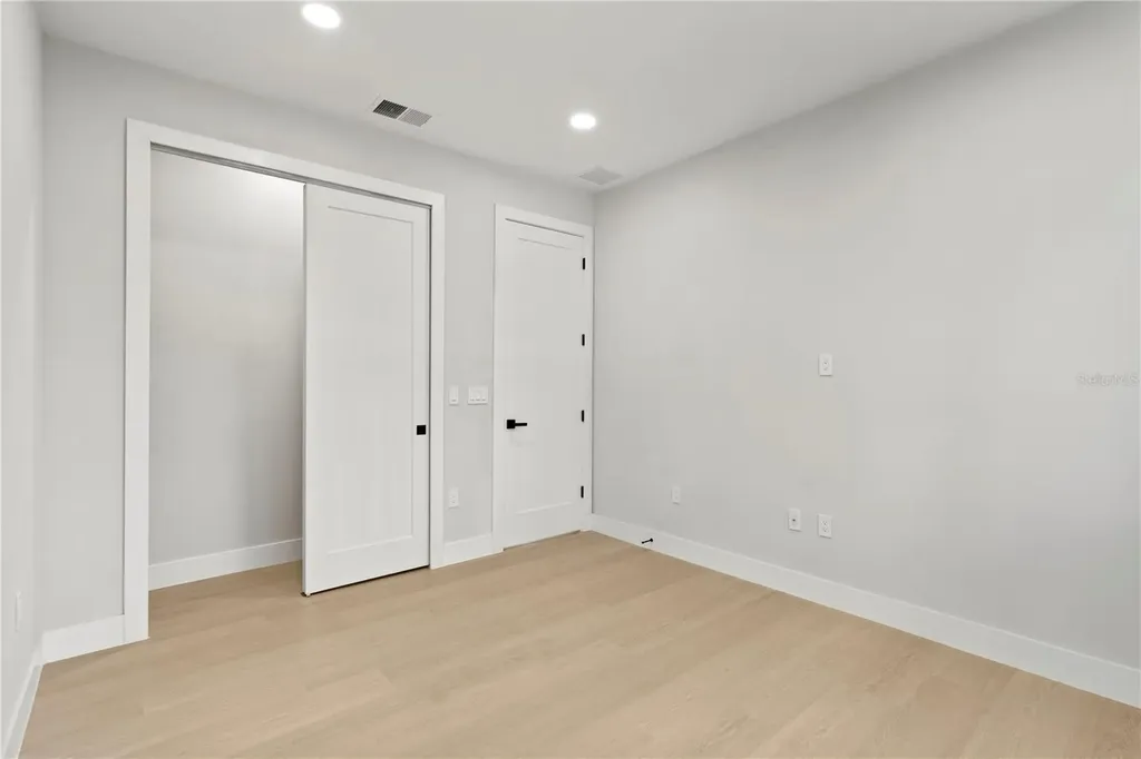 405 Calhoun Place Orlando FL 32801