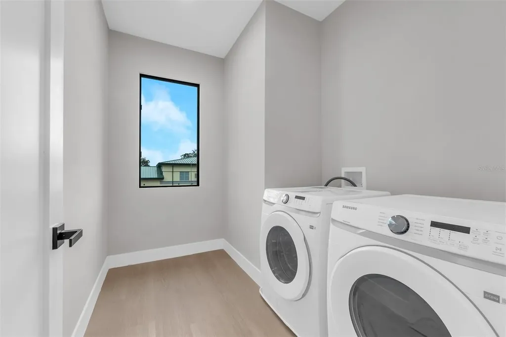 405 Calhoun Place Orlando FL 32801