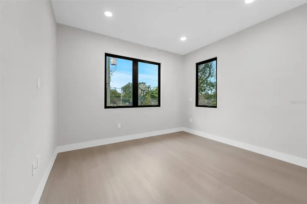 405 Calhoun Place Orlando FL 32801