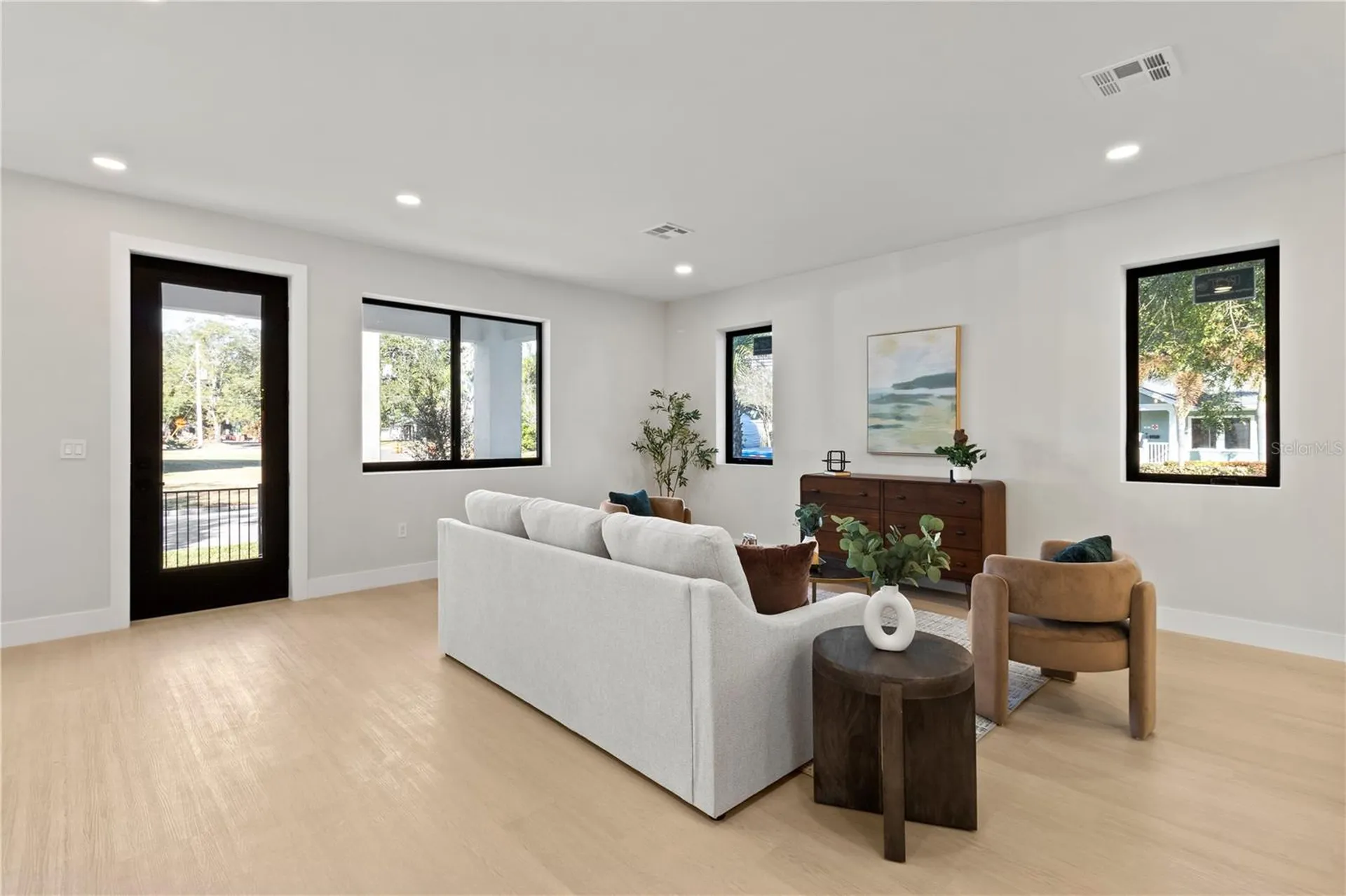 405 Calhoun Place Orlando FL 32801