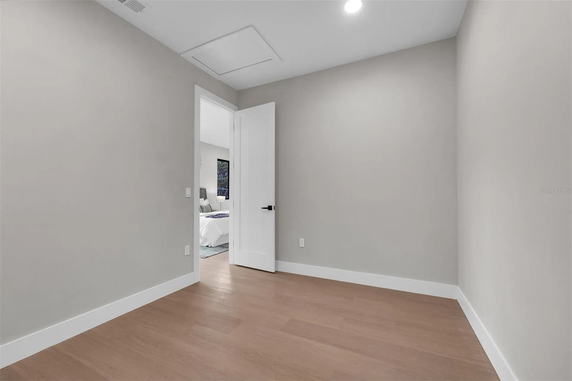 405 Calhoun Place Orlando FL 32801