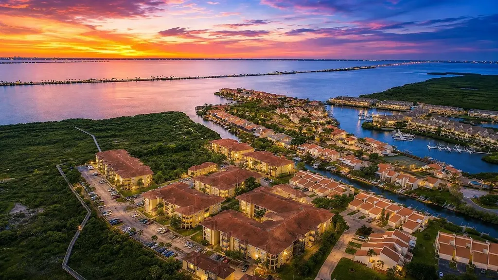 4323 Bayside Village Drive Tampa FL 33615