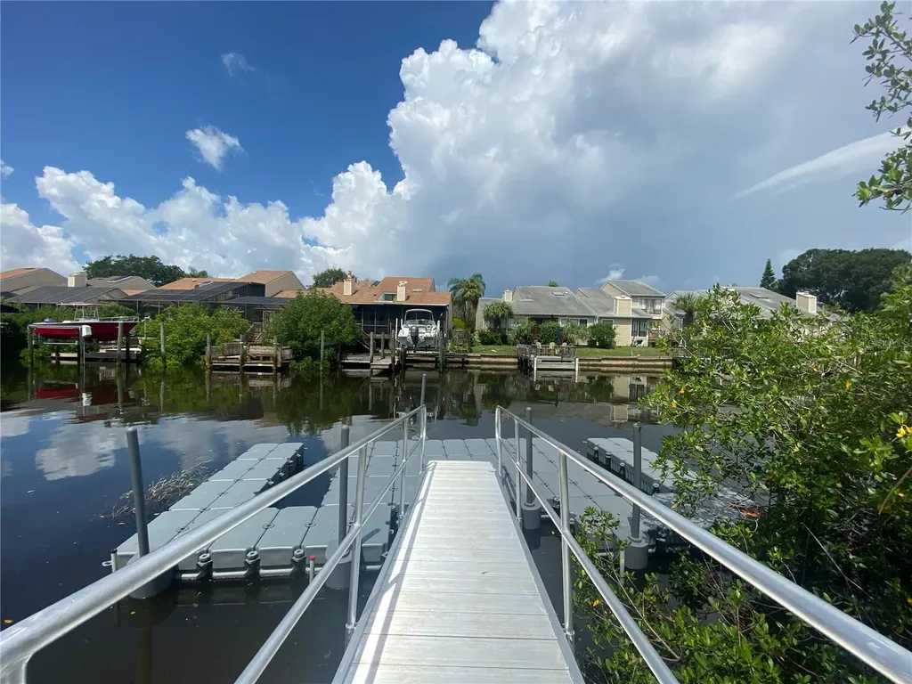4323 Bayside Village Drive Tampa FL 33615
