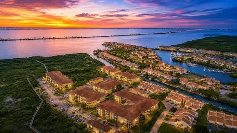 4323 Bayside Village Drive Tampa FL 33615