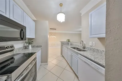 4323 Bayside Village Drive Tampa FL 33615