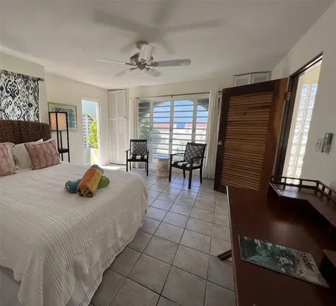 327 Bravos Vieques PR 00765