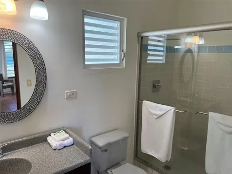 327 Bravos Vieques PR 00765
