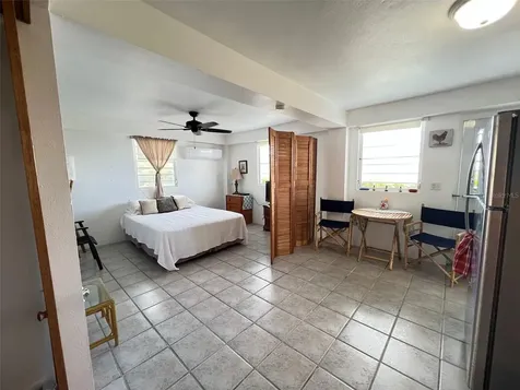 327 Bravos Vieques PR 00765