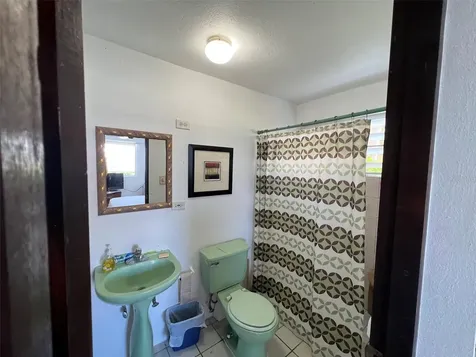 327 Bravos Vieques PR 00765