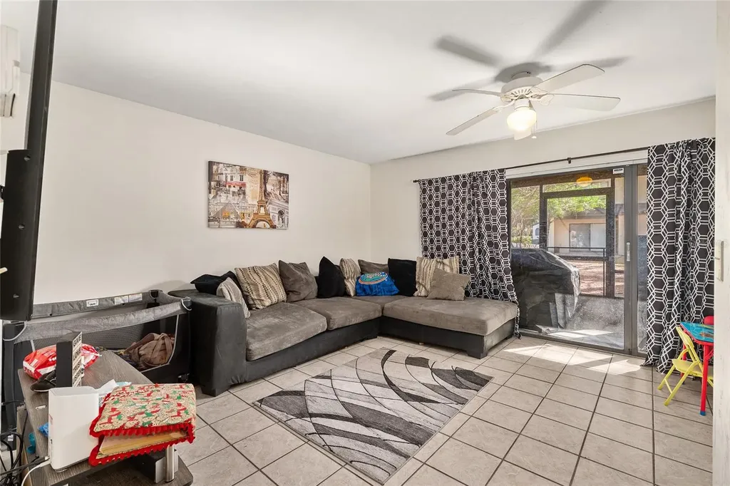 2735 SW 35th Place Gainesville FL 32608