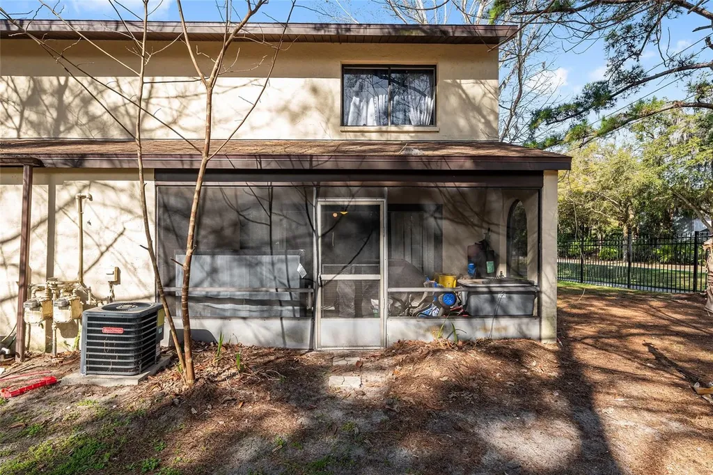 2735 SW 35th Place Gainesville FL 32608