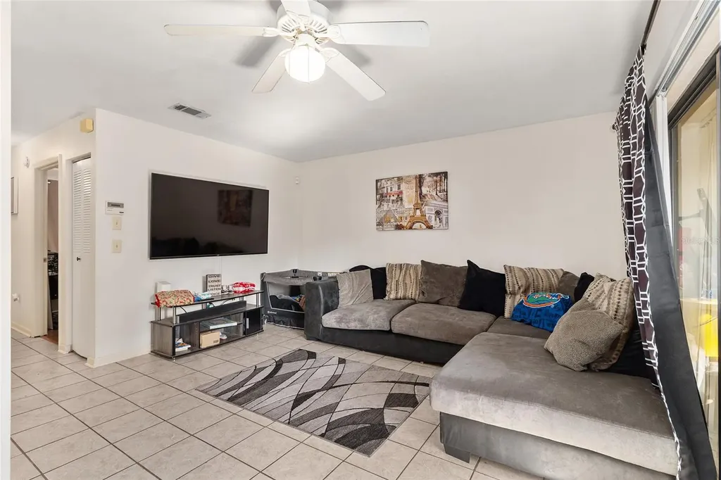 2735 SW 35th Place Gainesville FL 32608