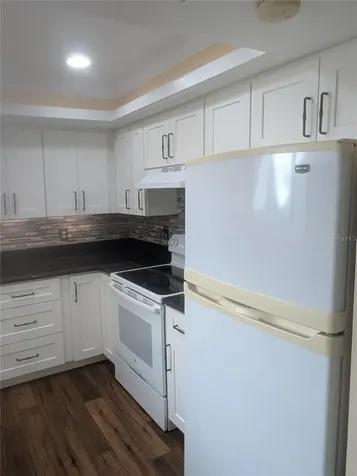 4313 Woodmans Chart Sarasota FL 34235