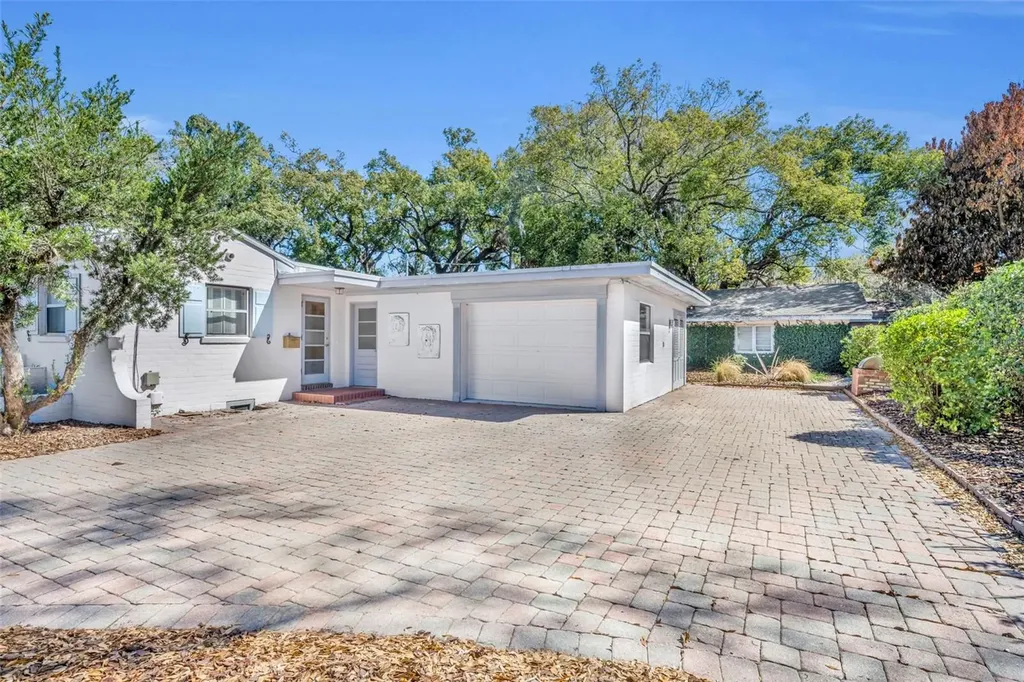 2035 Lake Sue Drive Orlando FL 32803