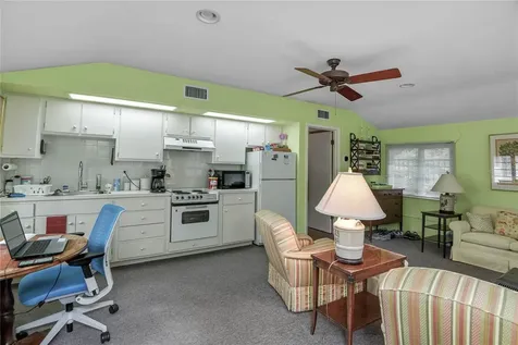 2035 Lake Sue Drive Orlando FL 32803