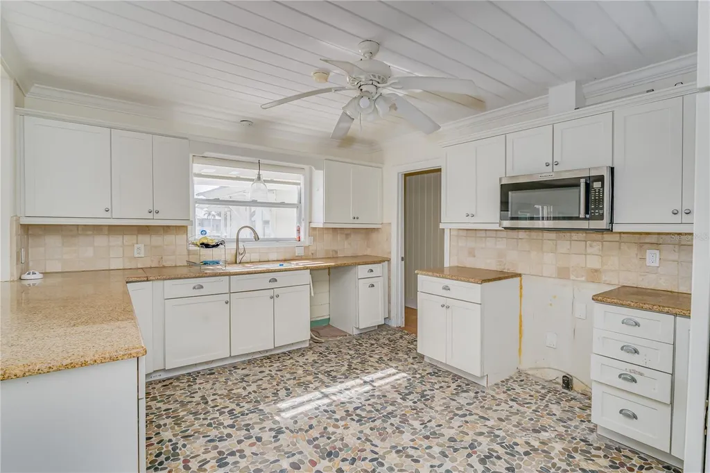 16029 Redington Drive Redington Beach FL 33708