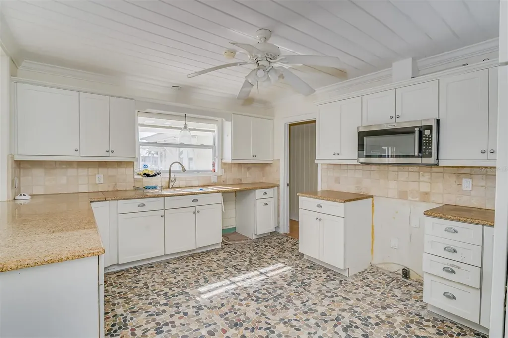 16029 Redington Drive Redington Beach FL 33708