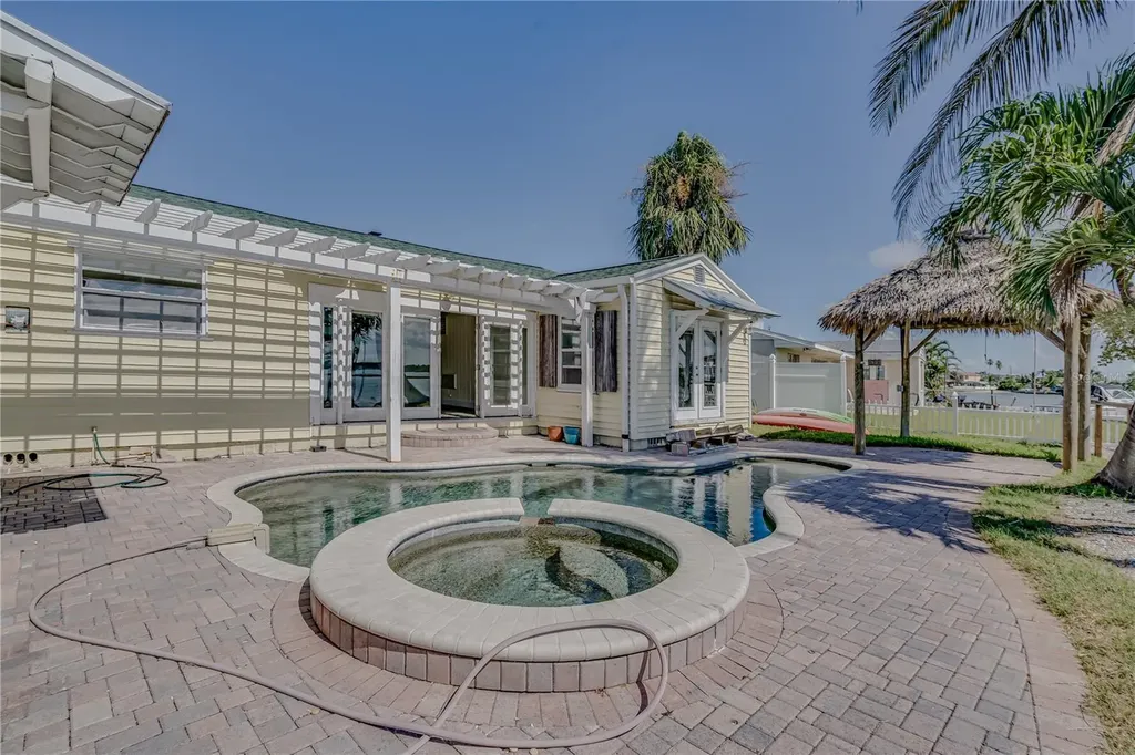 16029 Redington Drive Redington Beach FL 33708