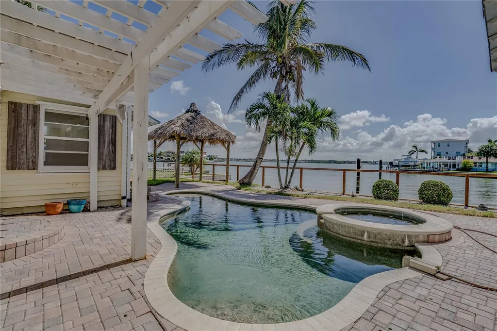 16029 Redington Drive Redington Beach FL 33708