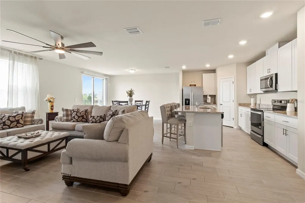 10170 Daybreak Glen Parrish FL 34219