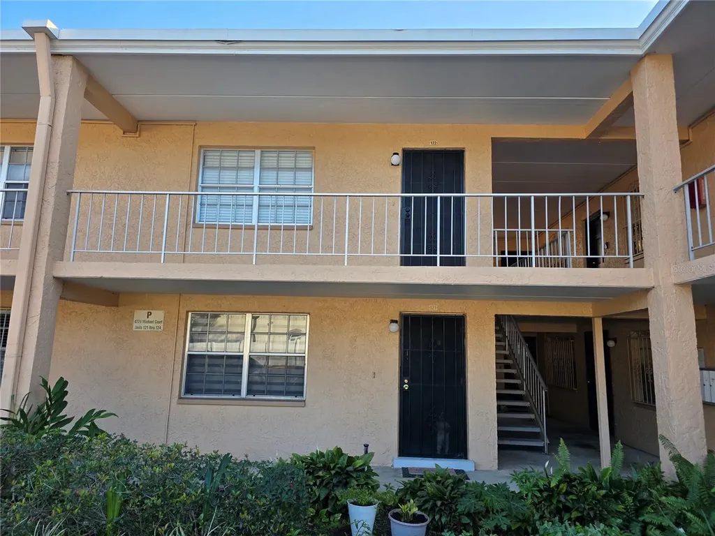 4724 Michael Court Tampa FL 33614